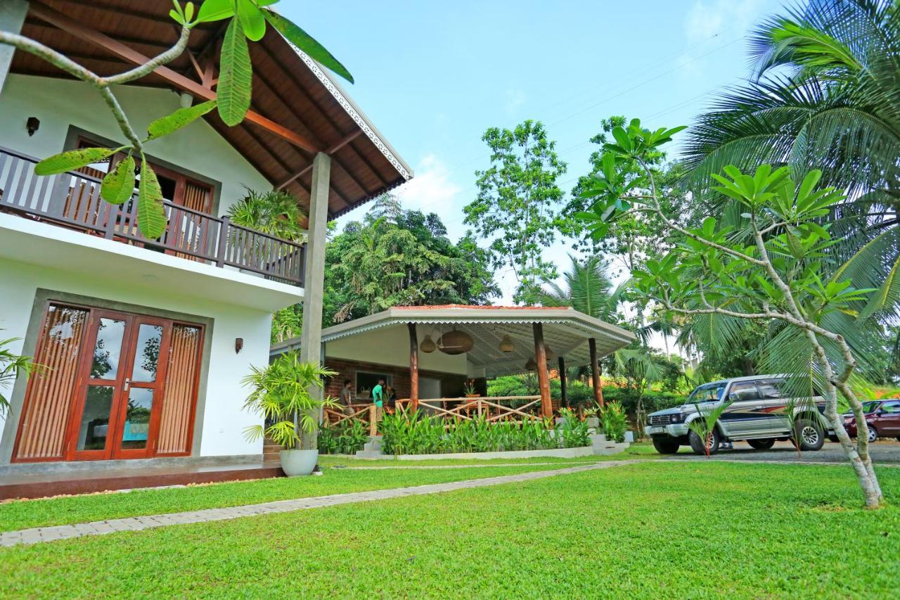 Villa Peacock Walahanduwa ภายนอก รูปภาพ