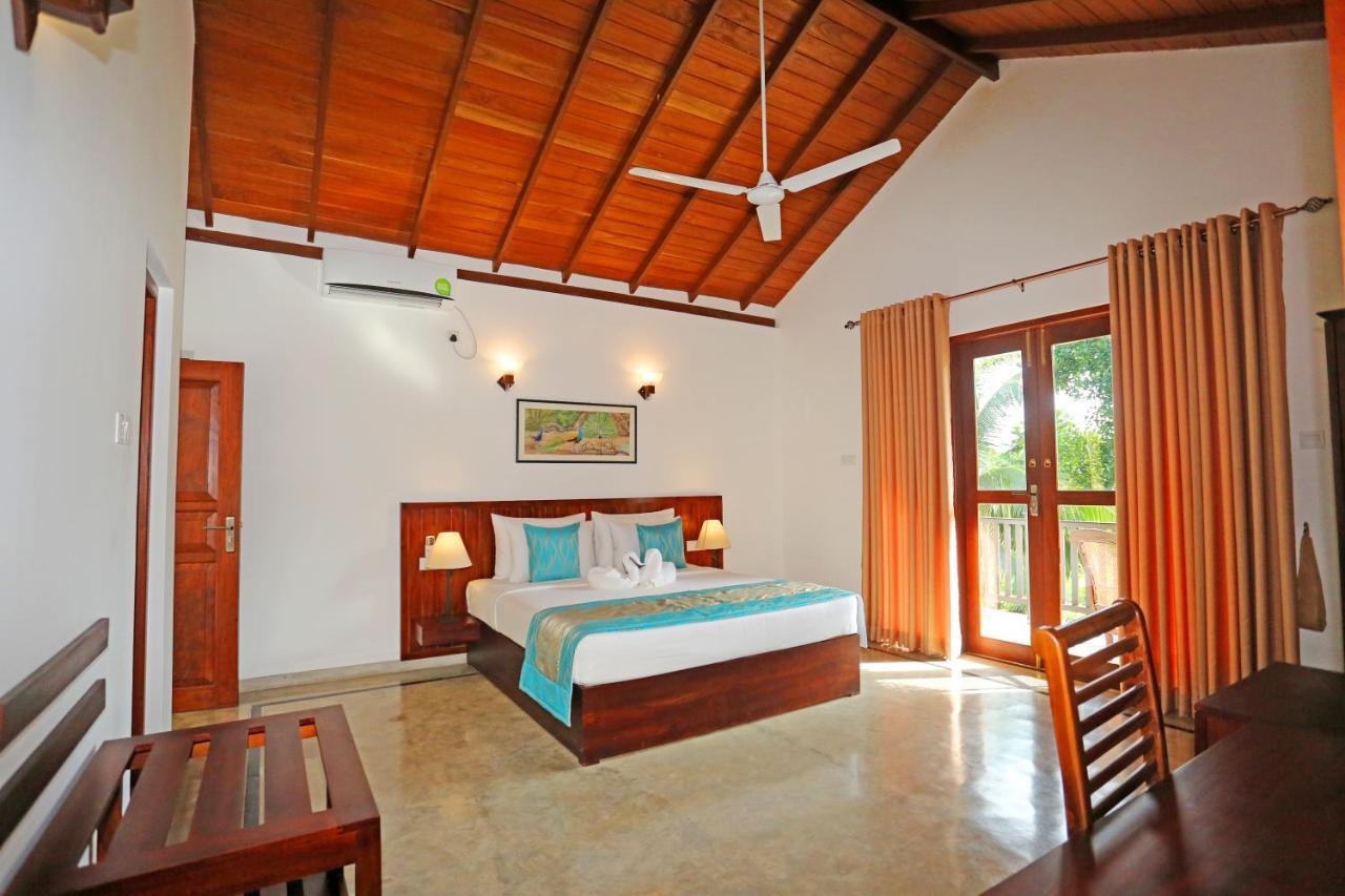 Villa Peacock Walahanduwa ภายนอก รูปภาพ