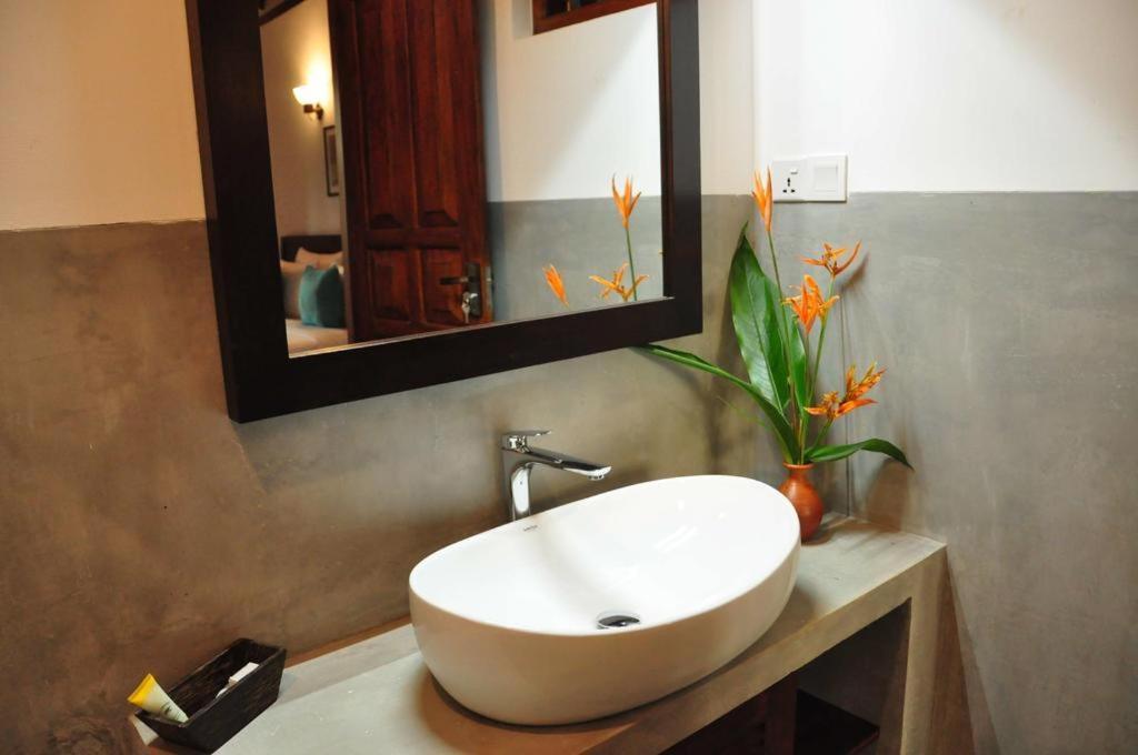 Villa Peacock Walahanduwa ภายนอก รูปภาพ